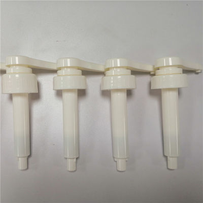 Pompa bianca della bottiglia dello sciroppo di dosaggio 8CC di colore 38/410 per Juice Bottle
