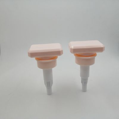 Vario erogatore cosmetico della pompa del volume 33/410 rosa-chiaro per il bagno