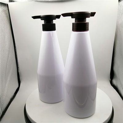 L'erogatore di plastica bianco di colore 500ml imbottiglia con la pompa 24/410