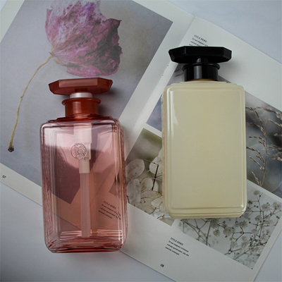 Stampa di chiara bottiglia quadrata vuota della pompa della lozione dell'ANIMALE DOMESTICO 500ml per le bottiglie del balsamo e dello sciampo